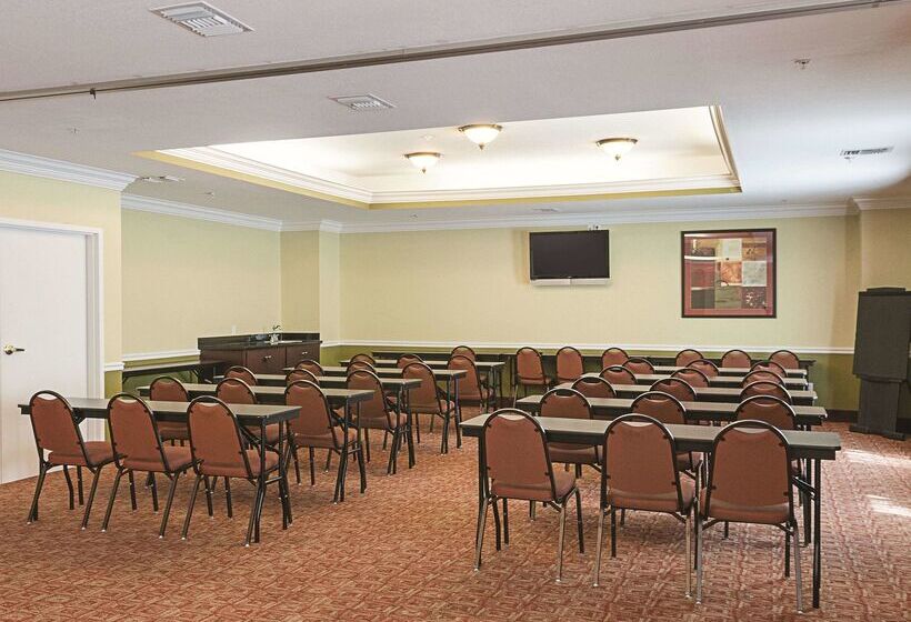 בית מלון כפרי La Quinta Inn & Suites By Wyndham Slidell   North Shore Area