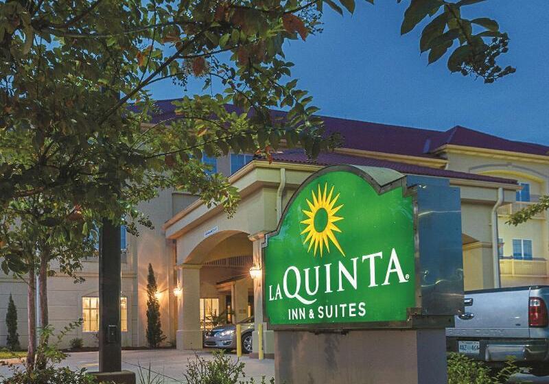 בית מלון כפרי La Quinta Inn & Suites By Wyndham Slidell   North Shore Area
