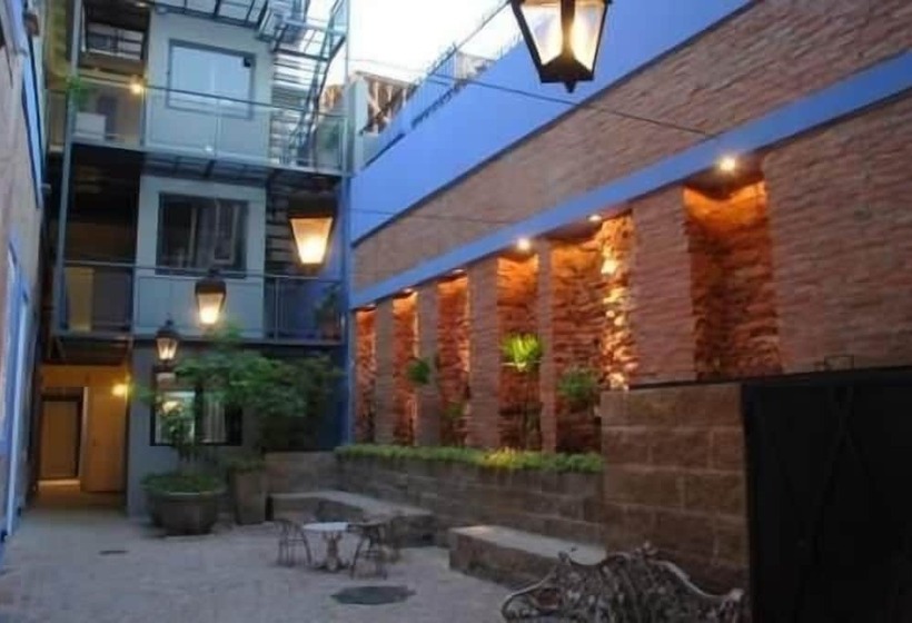 Hotel La Rozada Suites