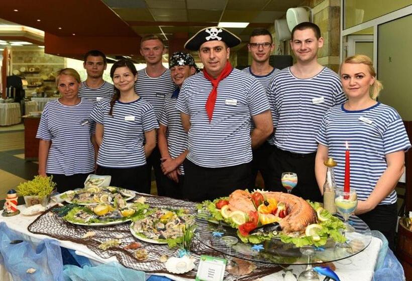 ホテル Laguna Beach