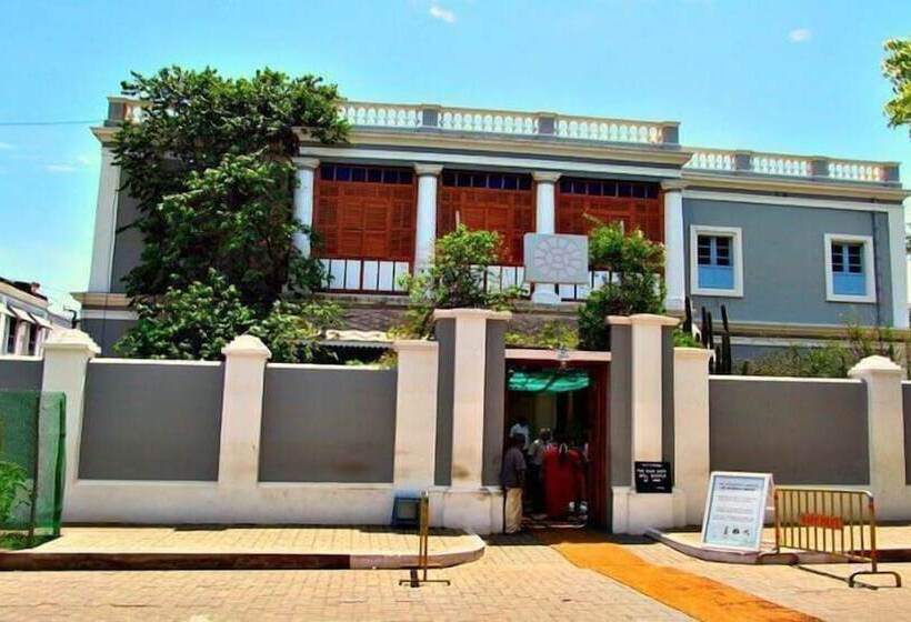 בית מלון כפרי Le Dupleix