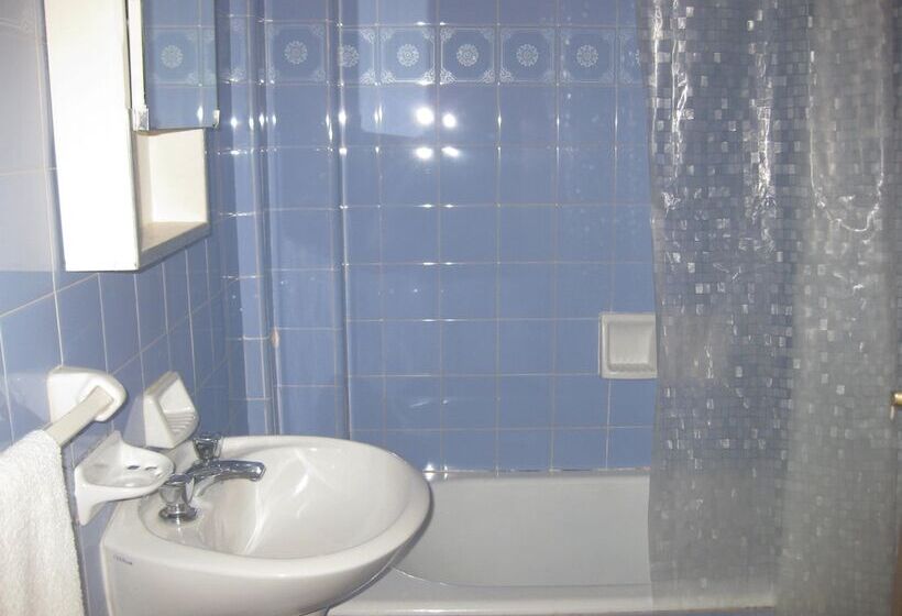 فندق Marcopolo Inn Hostel Bariloche