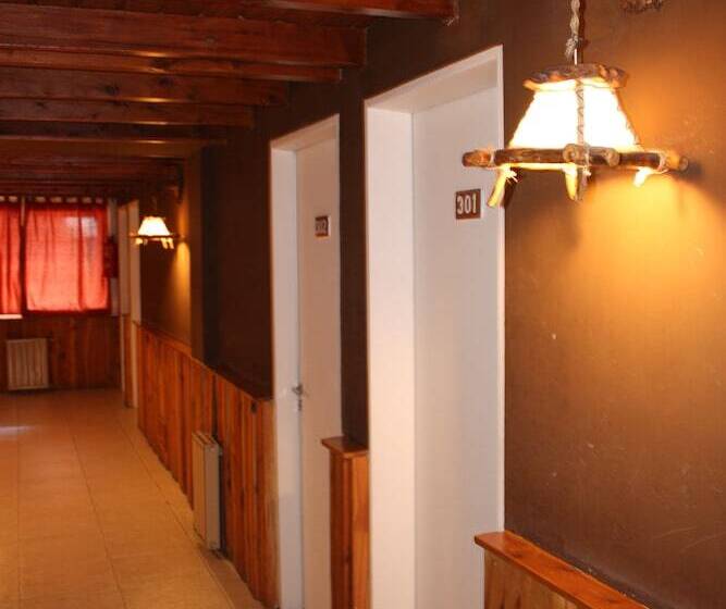 فندق Marcopolo Inn Hostel Bariloche