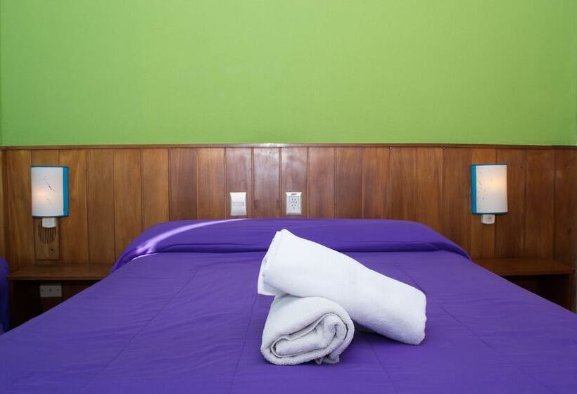 فندق Marcopolo Inn Hostel Bariloche