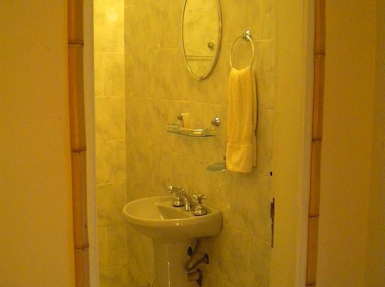 ホテル Tangoinn Downtown Iguazú