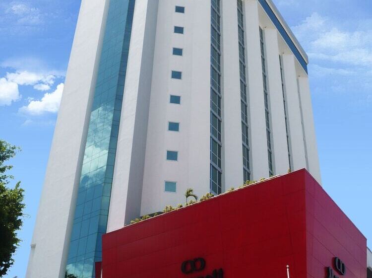 Отель Marriott Executive Apartments Panama City, Finisterre