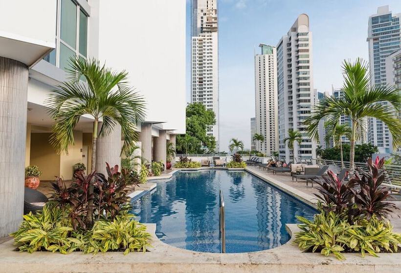 Отель Marriott Executive Apartments Panama City, Finisterre