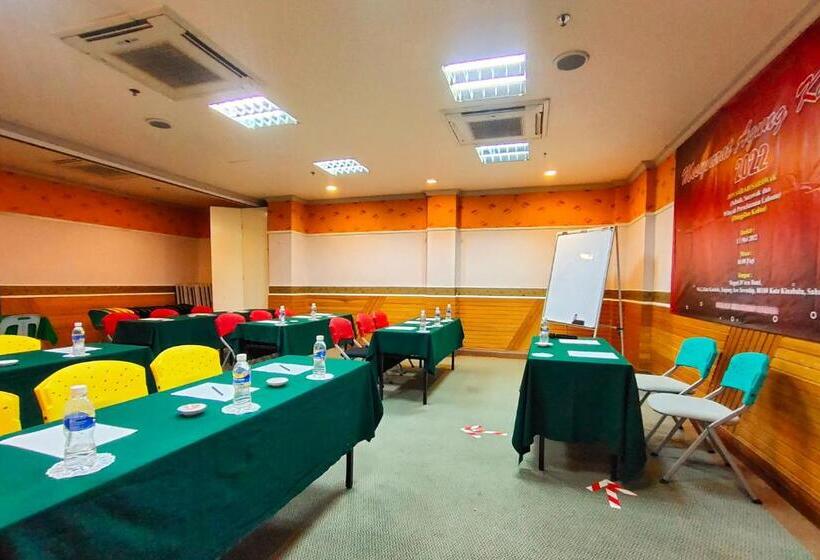 فندق Megah D Aru