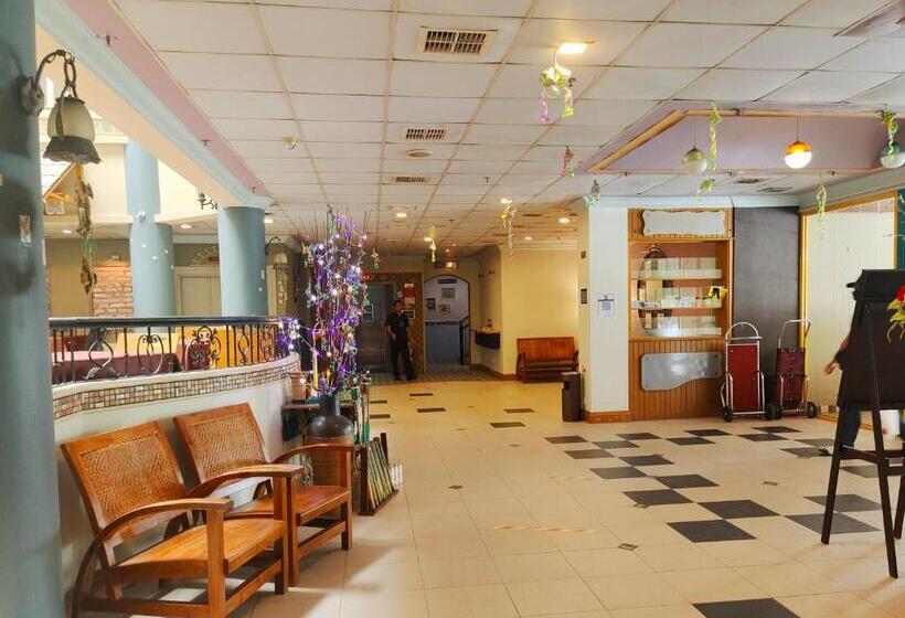 فندق Megah D Aru