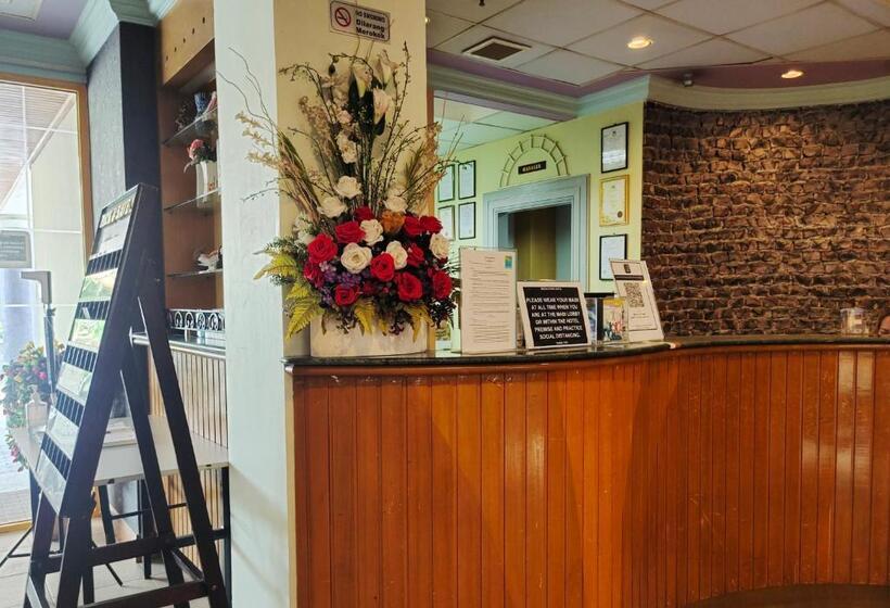 فندق Megah D Aru