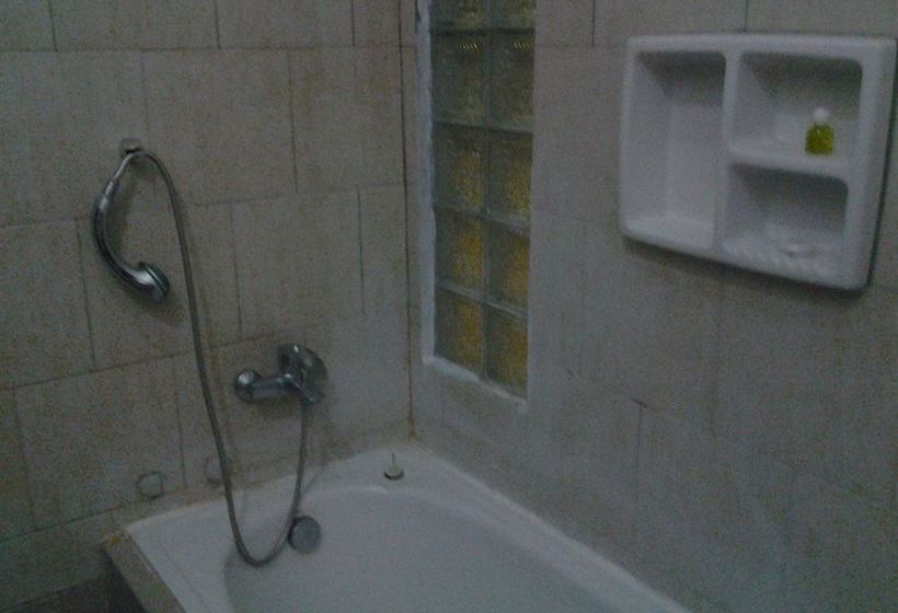 בית מלון כפרי Dolphin Bali