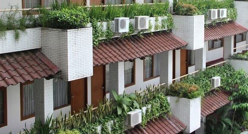 Mutiara Hotel And Convention