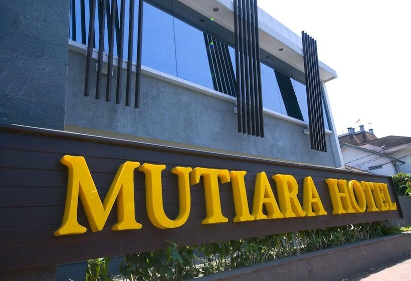 Mutiara Hotel And Convention