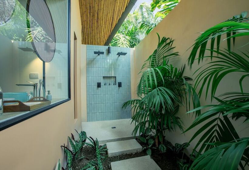 فندق Nayara Gardens