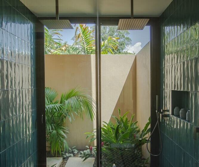 فندق Nayara Gardens