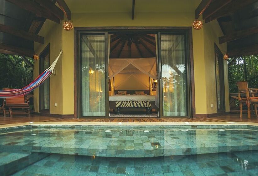 فندق Nayara Gardens