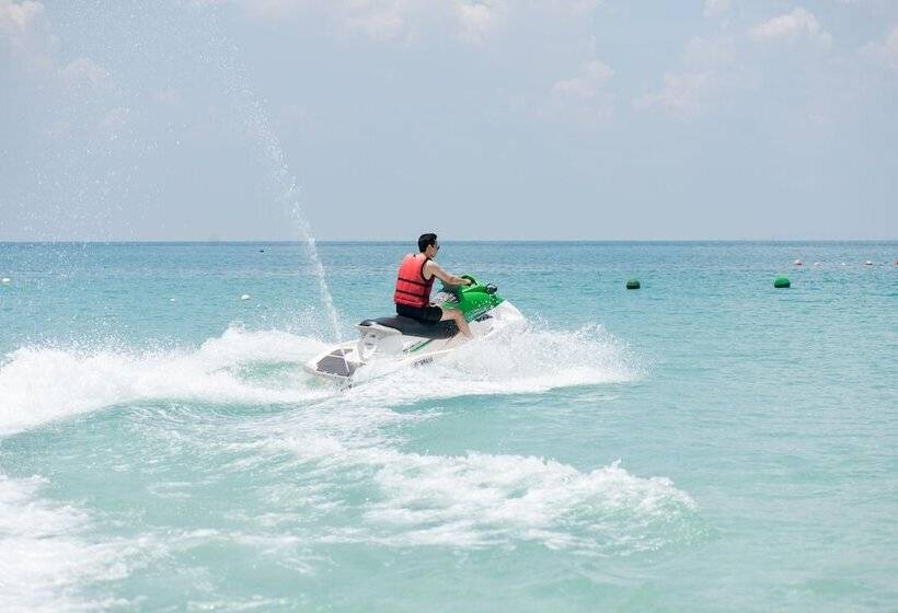 فندق Nirwana Beach Club