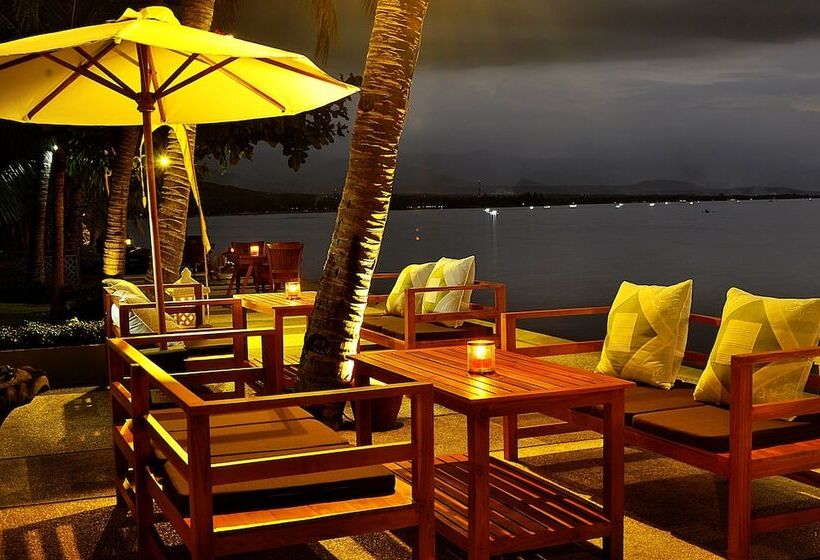 בית מלון כפרי Nugraha Lovina Seaview Resort & Spa