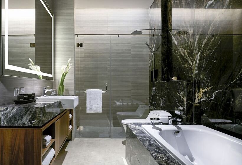 호텔 Oakwood Premier Cozmo Jakarta