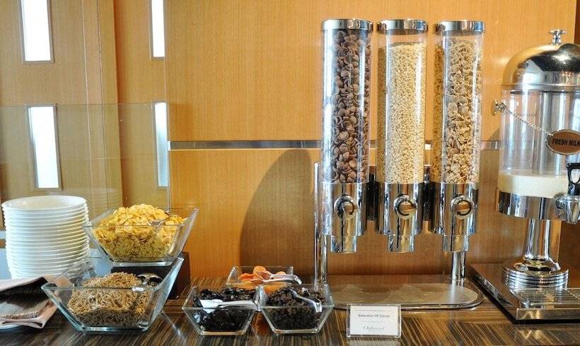 هتل Oakwood Premier Cozmo Jakarta