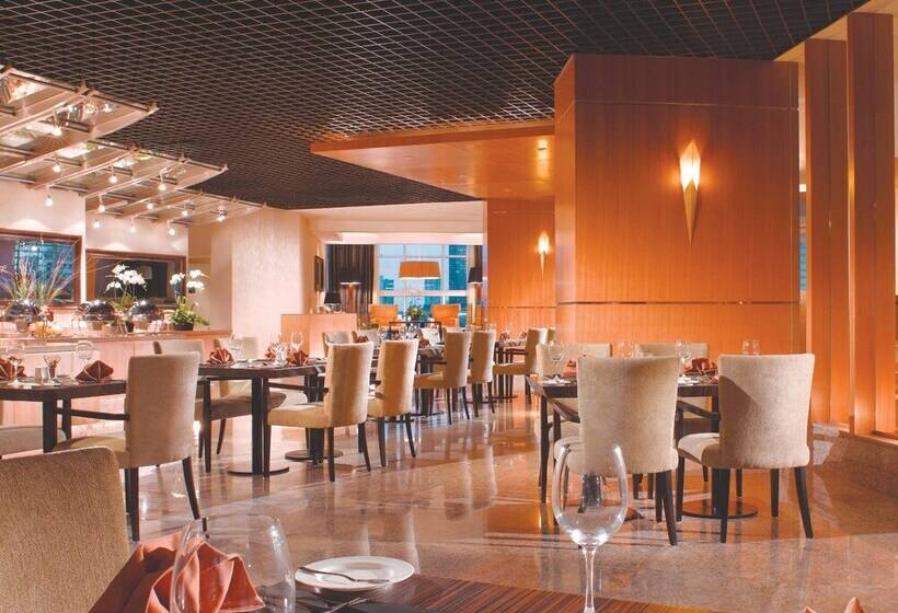 호텔 Oakwood Premier Cozmo Jakarta