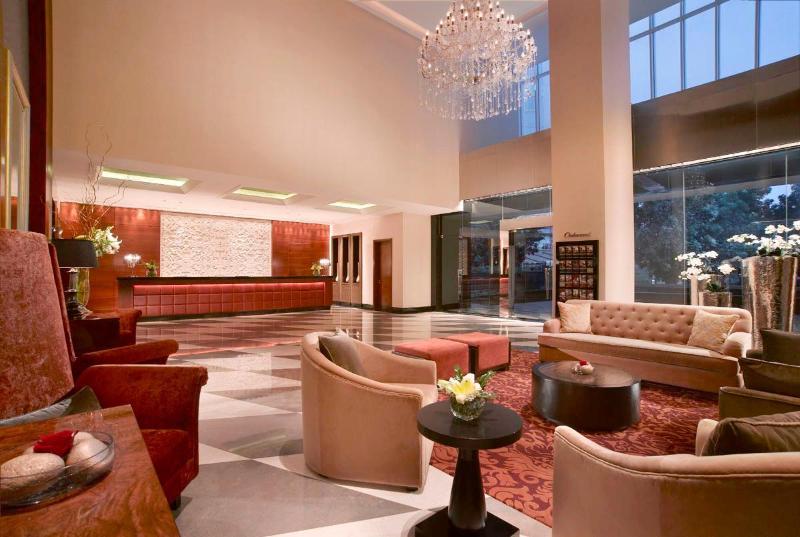 호텔 Oakwood Premier Cozmo Jakarta