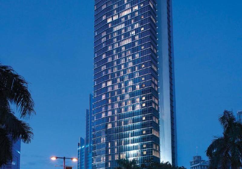 호텔 Oakwood Premier Cozmo Jakarta