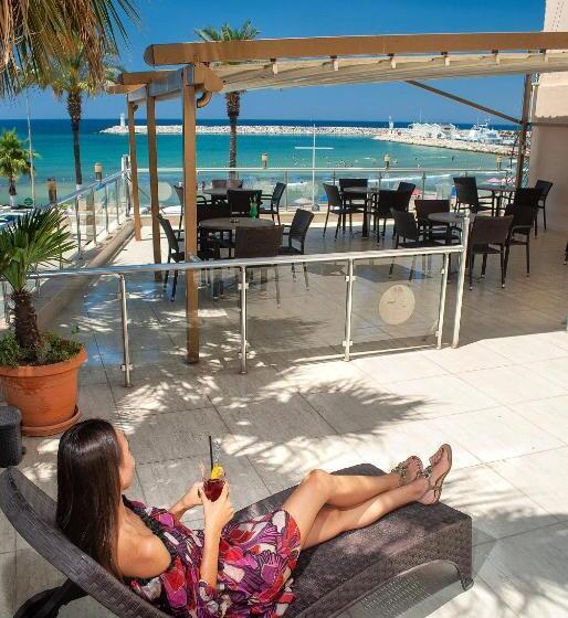 בית מלון כפרי Palm