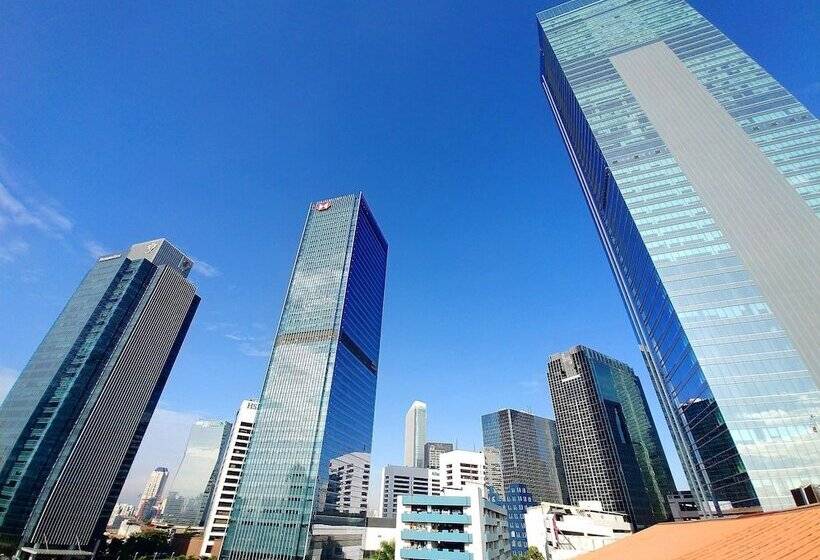 בית מלון כפרי Prasada Mansion Sudirman