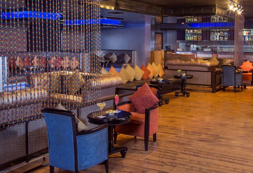 هتل Radisson Blu Kochi