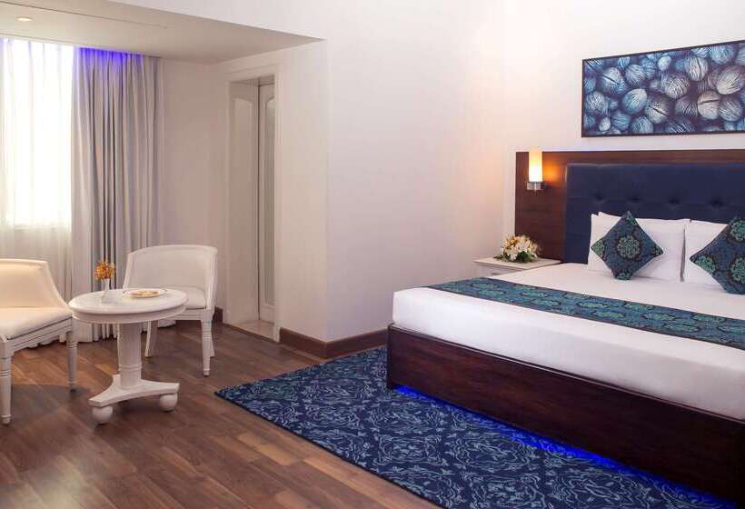 هتل Radisson Blu Kochi