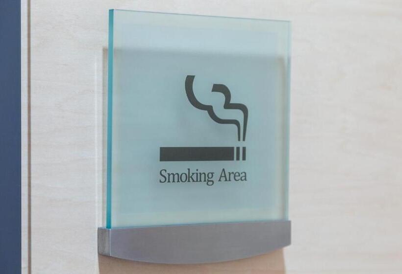 בית מלון כפרי Resol Trinity Sapporo