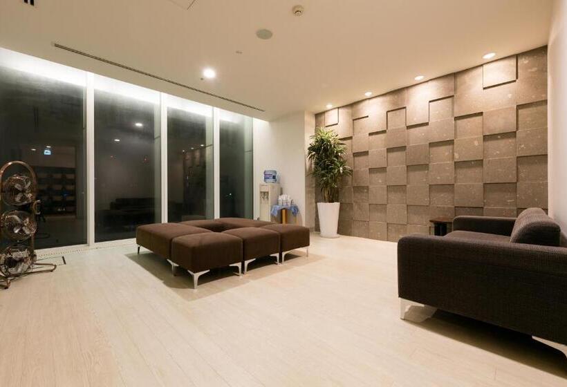 בית מלון כפרי Resol Trinity Sapporo