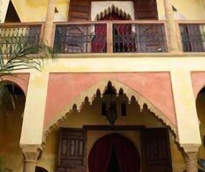 هتل Riad Marlinea