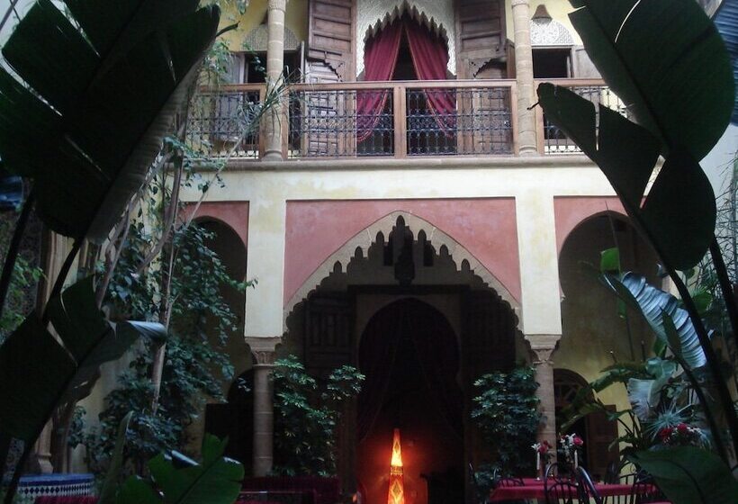 هتل Riad Marlinea