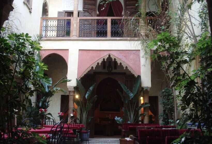 هتل Riad Marlinea