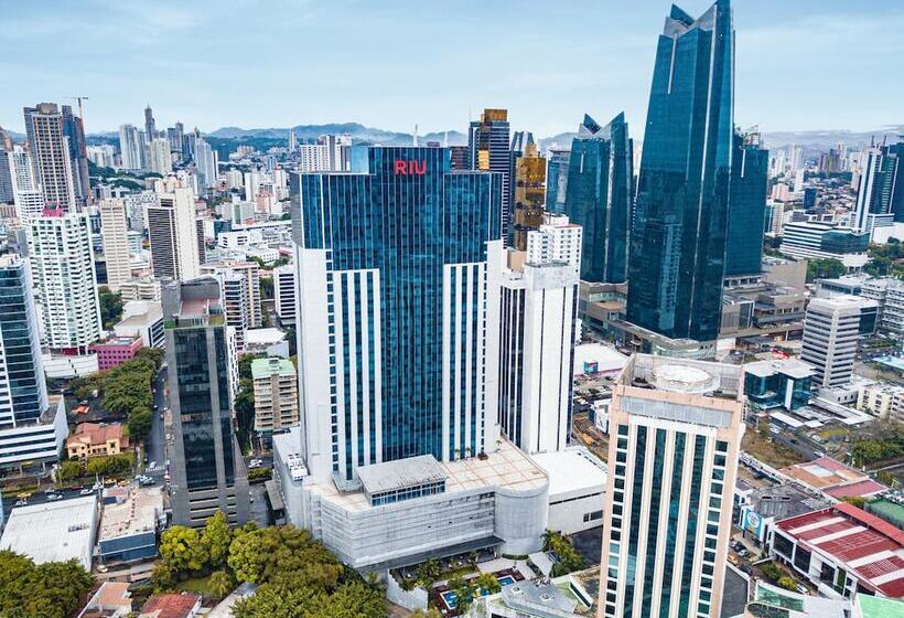 Hotel Riu Plaza Panama