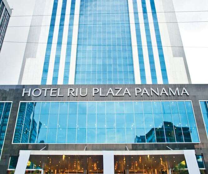 Hotel Riu Plaza Panama