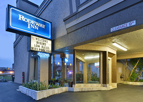 فندق Sunrise Inn On The Beach