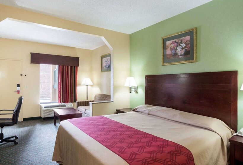 酒店 Rodeway Inn & Suites