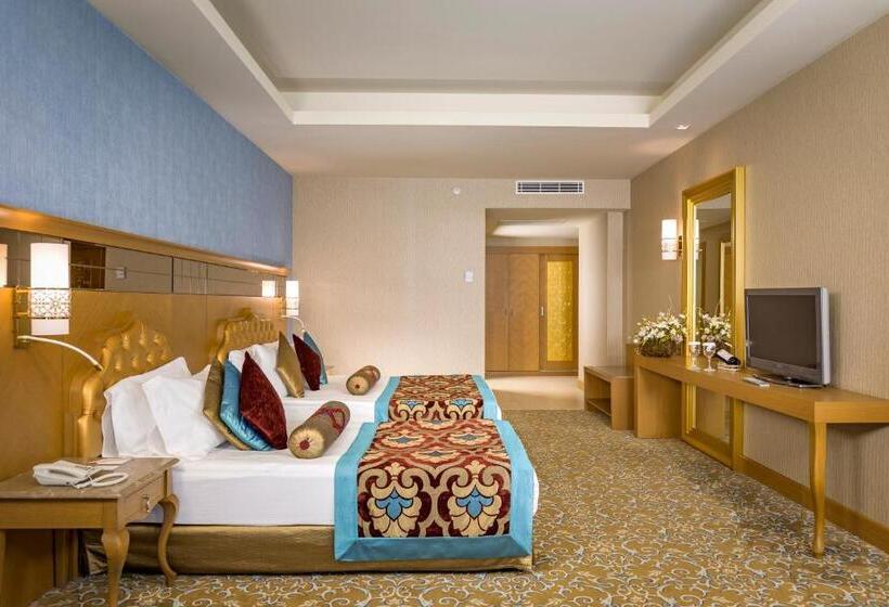 هتل Royal Holiday Palace