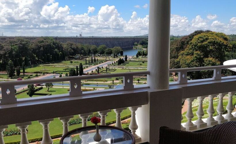 Отель Royal Orchid Brindavan Garden Mysore