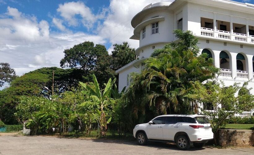 Отель Royal Orchid Brindavan Garden Mysore