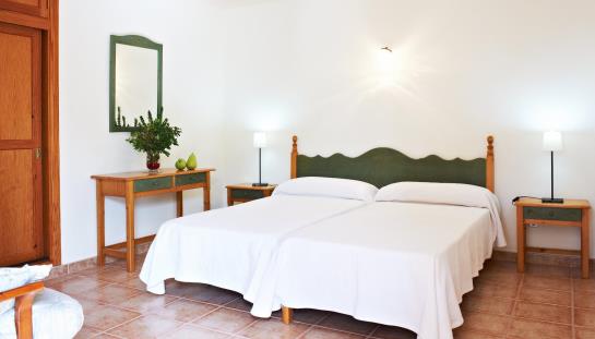 فندق ريفى Agroturisme Perola   Only Adults