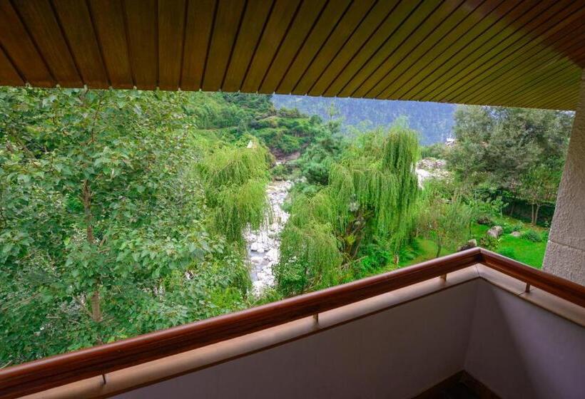 هتل Solang Valley Resort