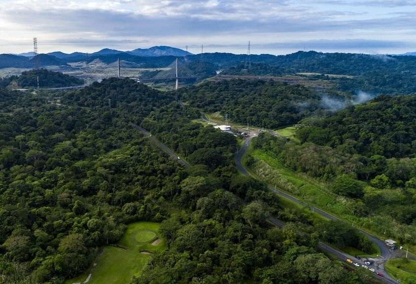 酒店 Summit Rainforest Golf Resort & All Inclusive