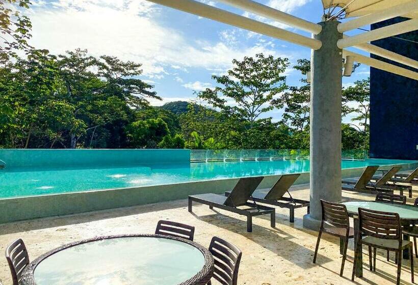 酒店 Summit Rainforest Golf Resort & All Inclusive