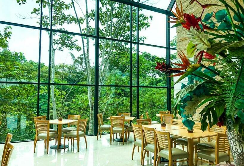 酒店 Summit Rainforest Golf Resort & All Inclusive