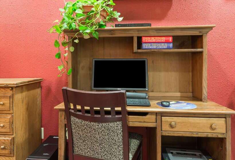 ホテル Quality Inn & Suites