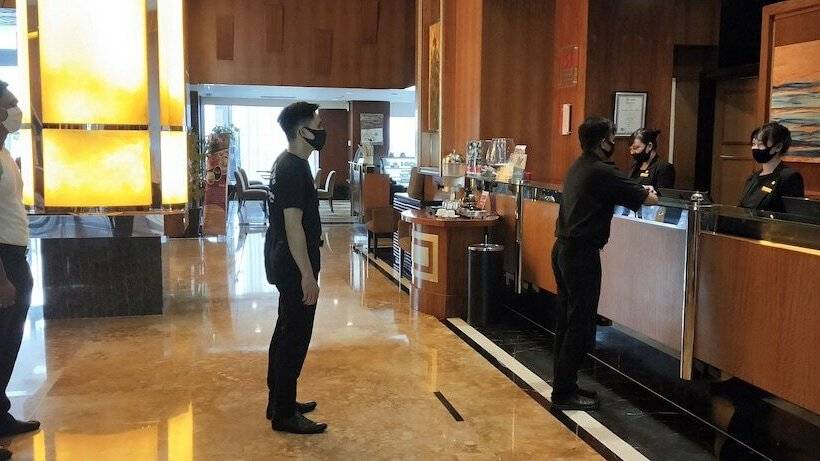 Swiss Belhotel Maleosan Manado